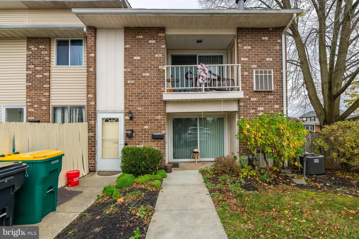 2035 Franklin Pl, Reading, PA 19610 - Image #1