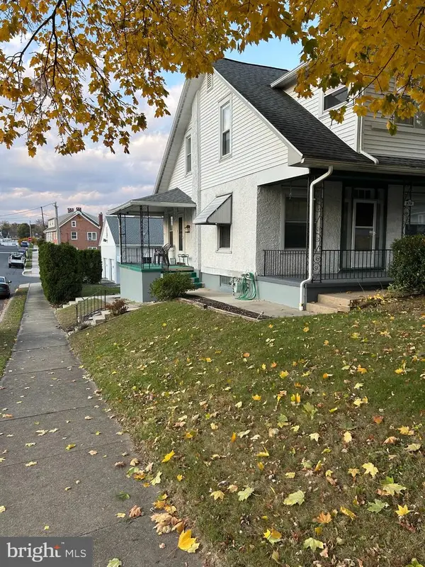 979 New Holland Rd, READING, PA 19607