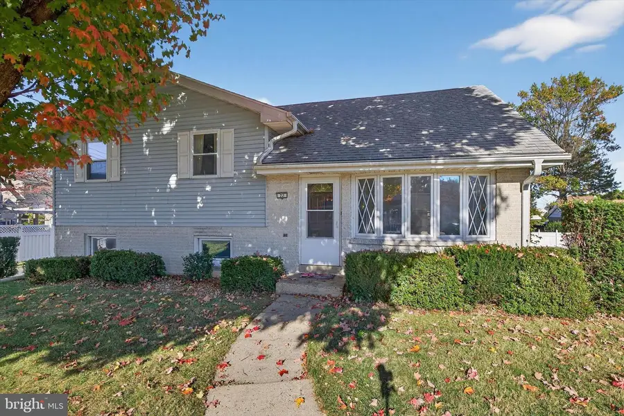 27 Rosemont Ave, Reading, PA 19607 - Image #2