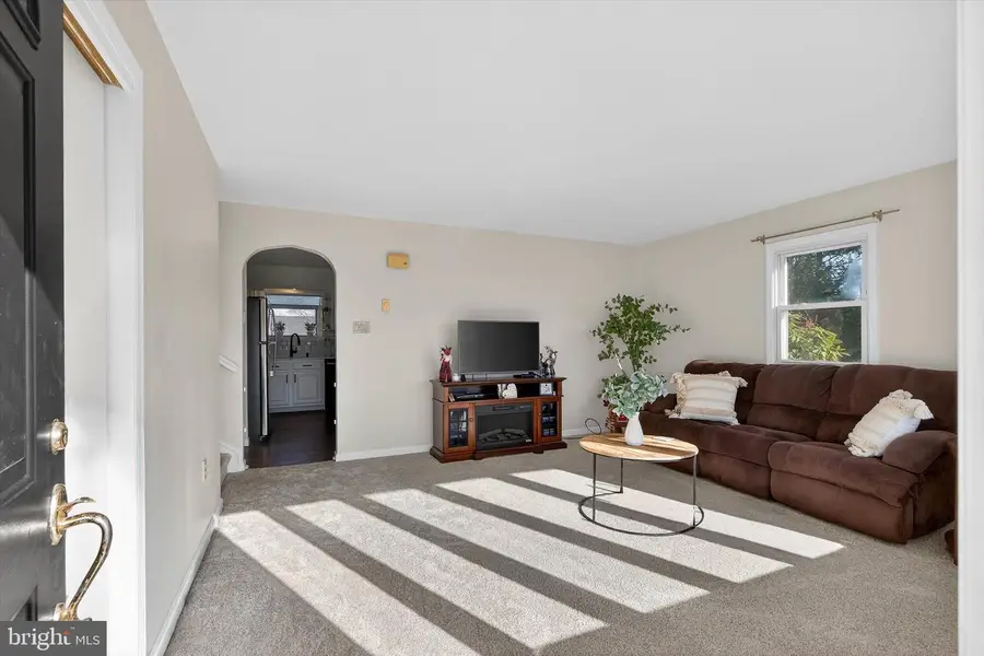 27 Rosemont Ave, Reading, PA 19607 - Image #3