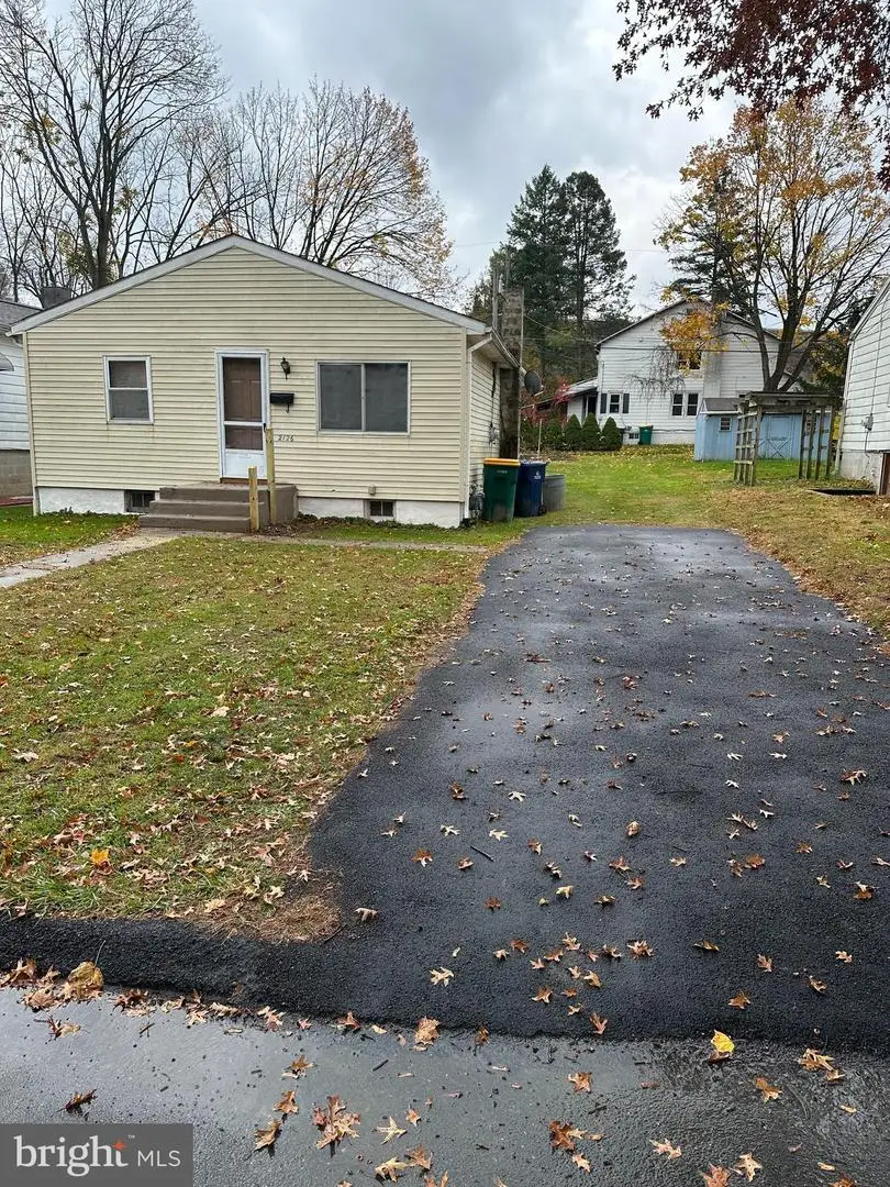 2126 Lincoln Ave, Reading, PA 19609 - Image #2