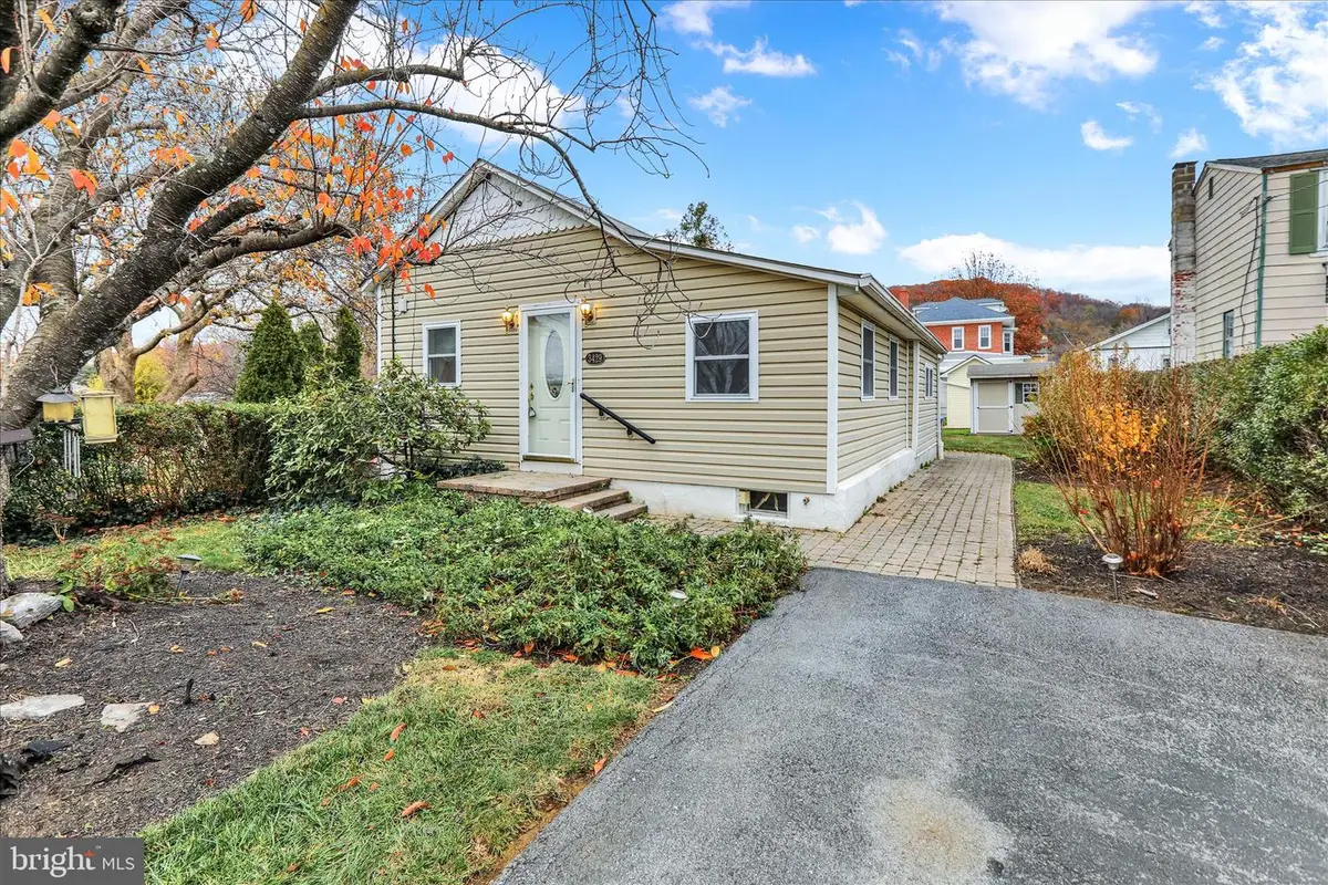 3429 Marion St, Reading, PA 19605 - Image #1