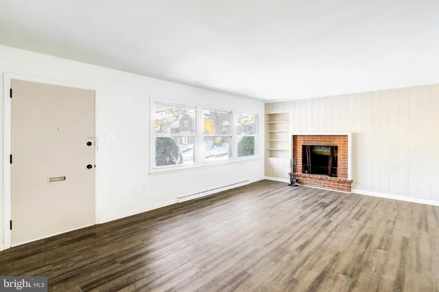 163 Thomas Pl, Reading, PA 19608 - Image #2