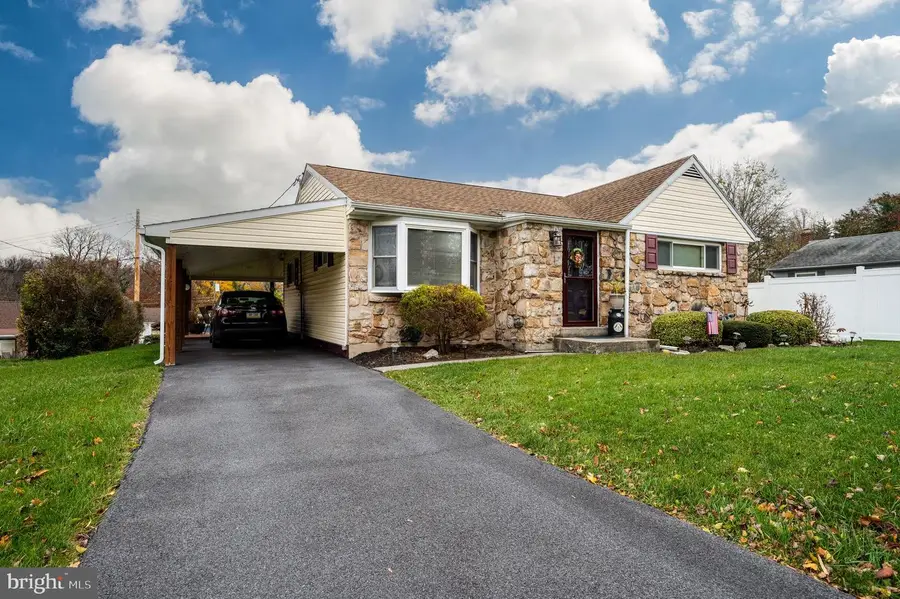 513 Frontier Ave, Reading, PA 19601 - Image #3