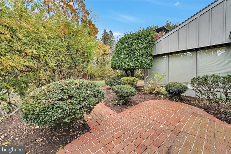 1451 Museum Rd, Wyomissing, PA 19610 - Image #3