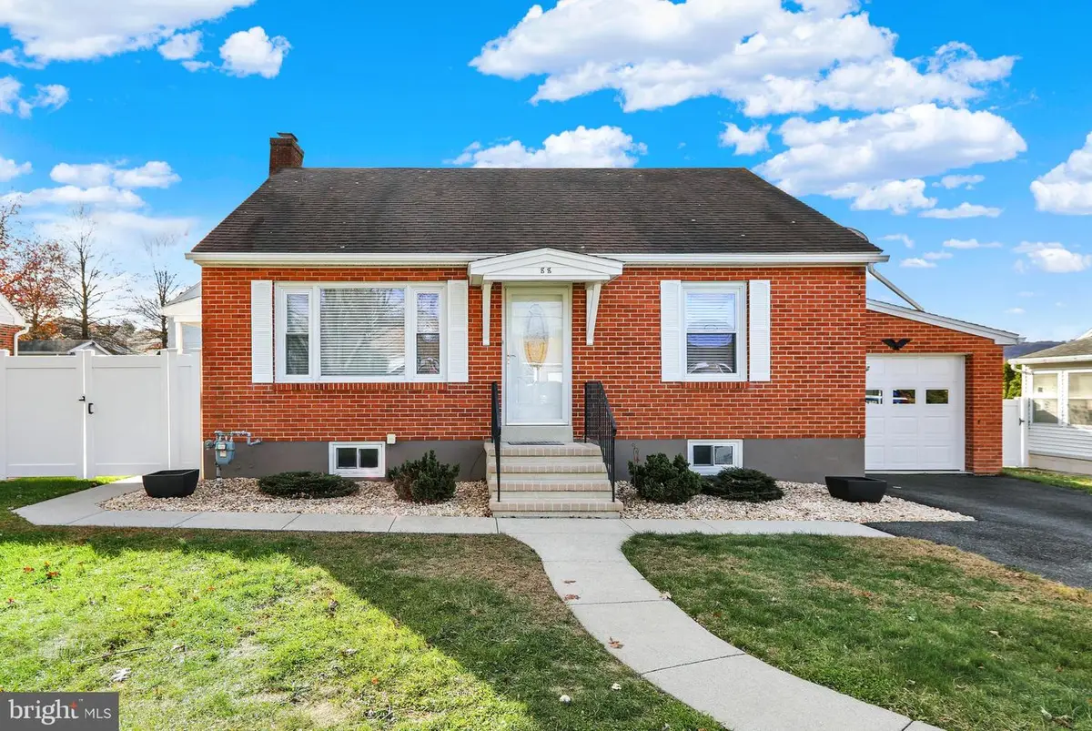 88 E College Ave, Wernersville, PA 19565 - Image #1