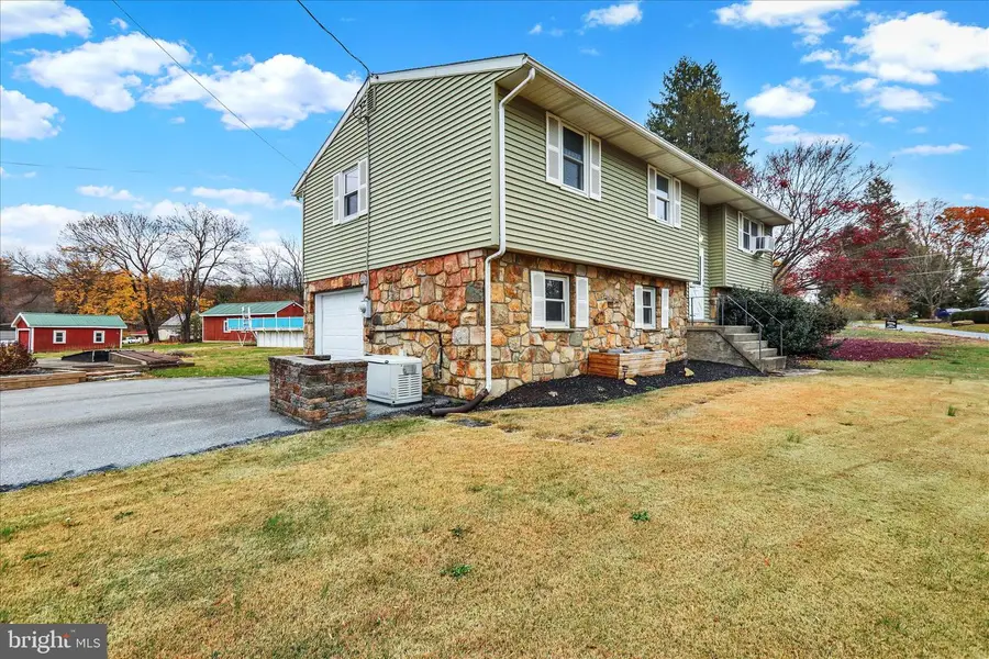 2565 Hill Rd, Reading, PA 19606 - Image #3