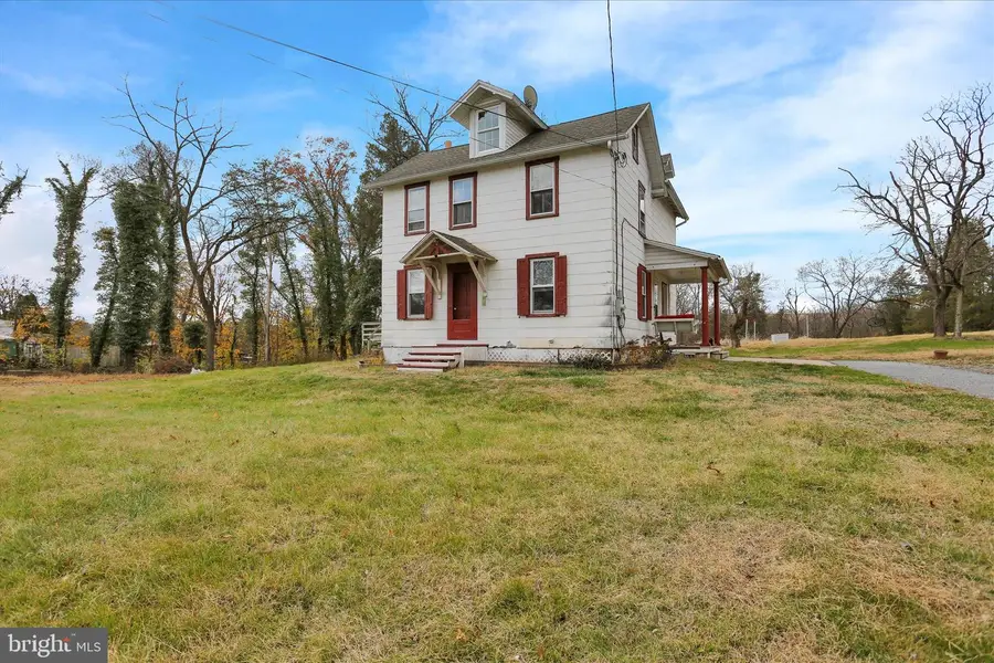 320 S Baumstown Rd, Birdsboro, PA 19508 - Image #2