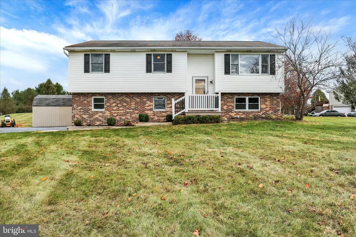 116 Sonday Dr, Bernville, PA 19506 - Image #1