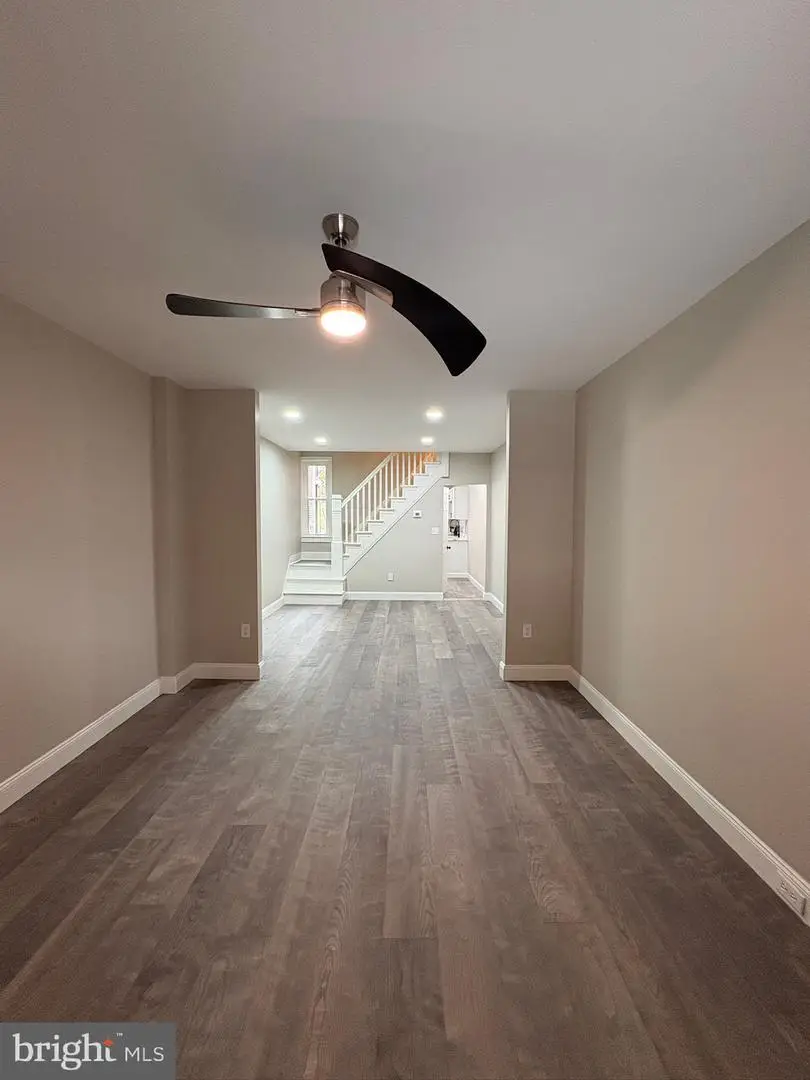 327 Linden St, Reading, PA 19604 - Image #2