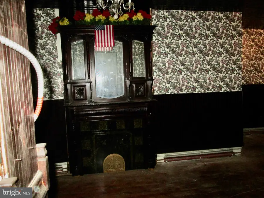 525 Douglass St, Reading, PA 19601 - Image #3