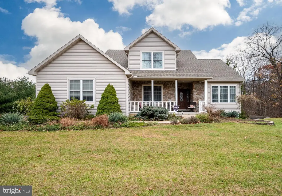 139 Link Rd, Fleetwood, PA 19522 - Image #1