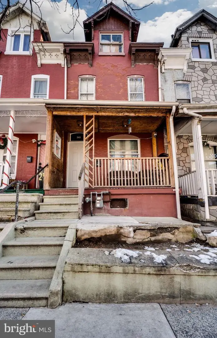 243 Pear St, Reading, PA 19601 - Image #2