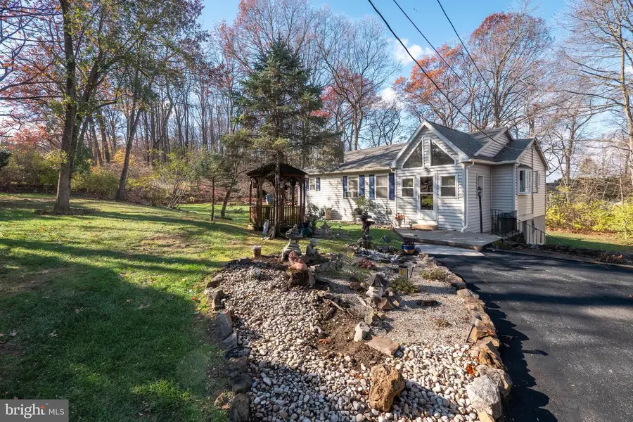 6 Tina Ln, Mertztown, PA 19539 - Image #2