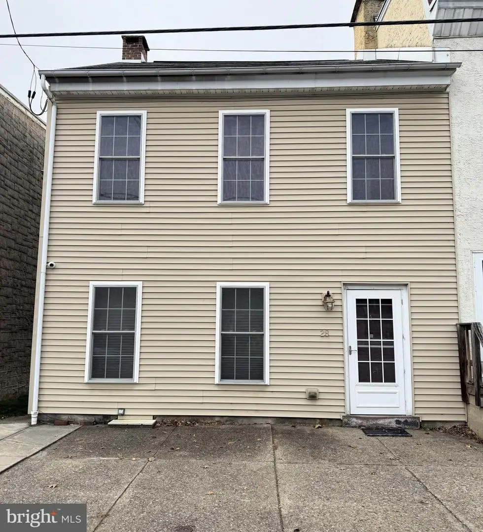 28 S 3rd St, Hamburg, PA 19526 - Image #1