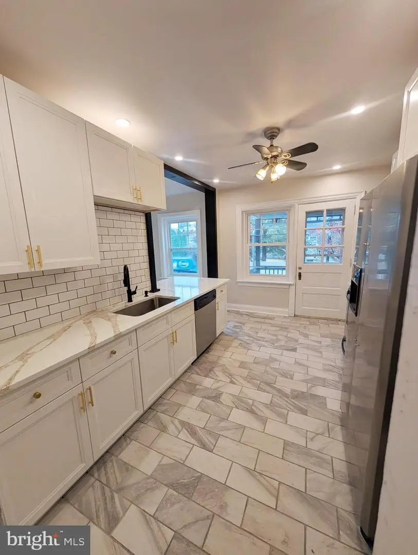 1322 Garfield Ave, Reading, PA 19610 - Image #2