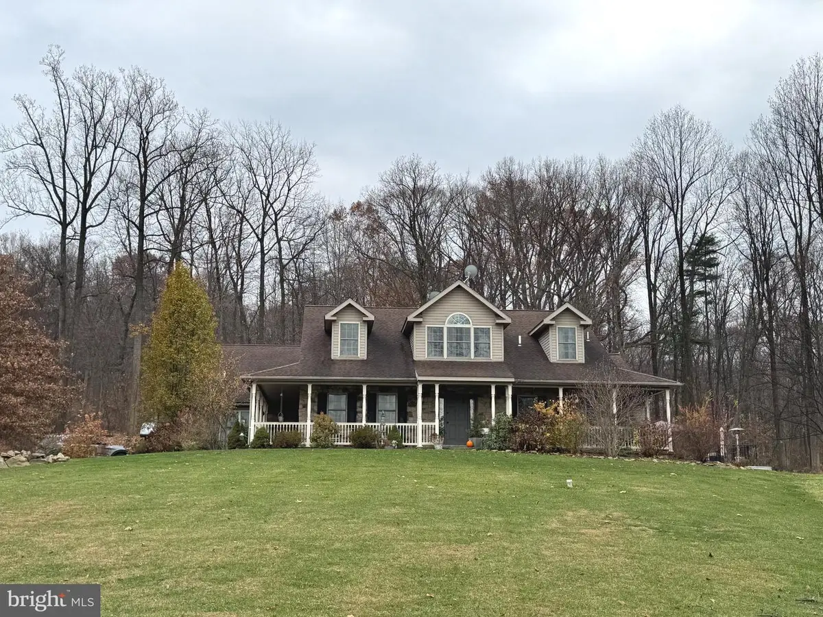 70 S Park Ave, Mertztown, PA 19539 - Image #1