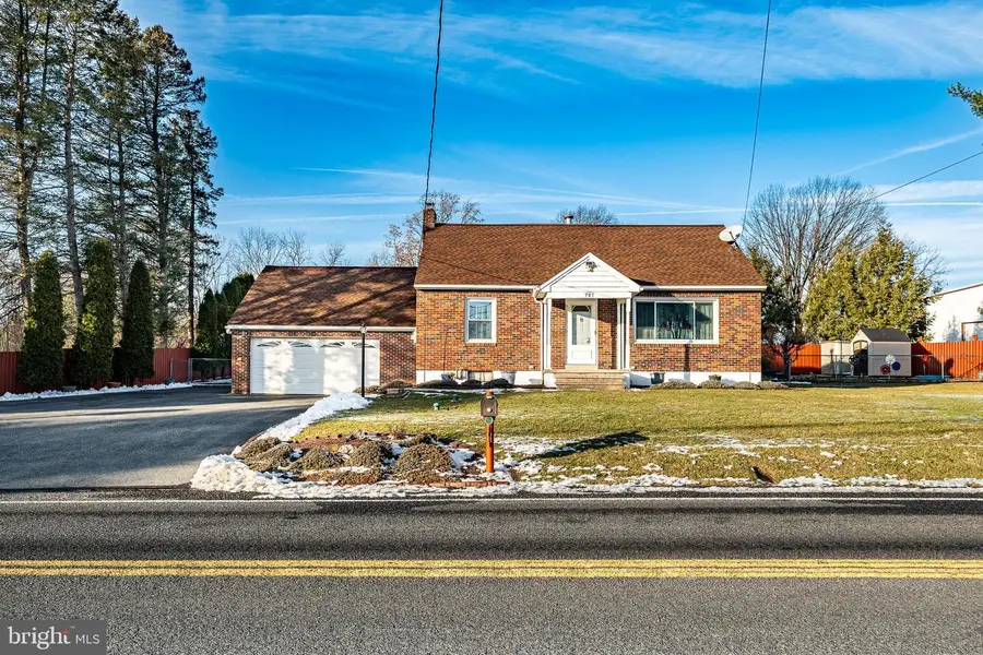 727 Brownsville Rd, Reading, PA 19608 - Image #2