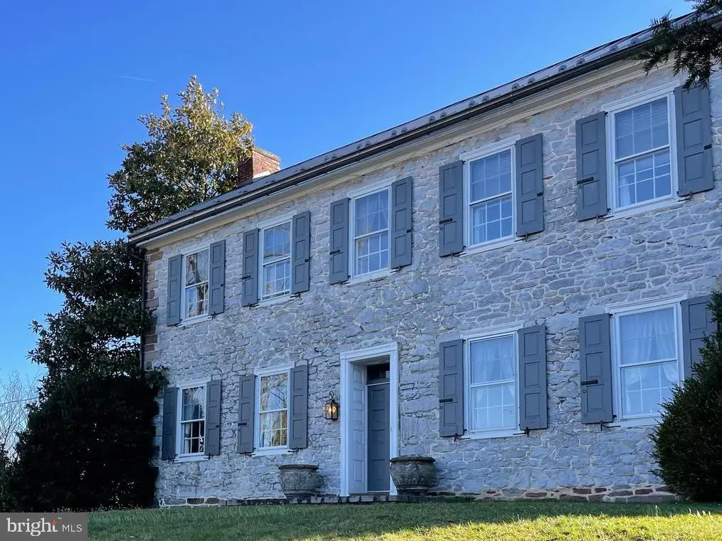 371 Old Tulpehocken Rd, Birdsboro, PA 19508 - #1