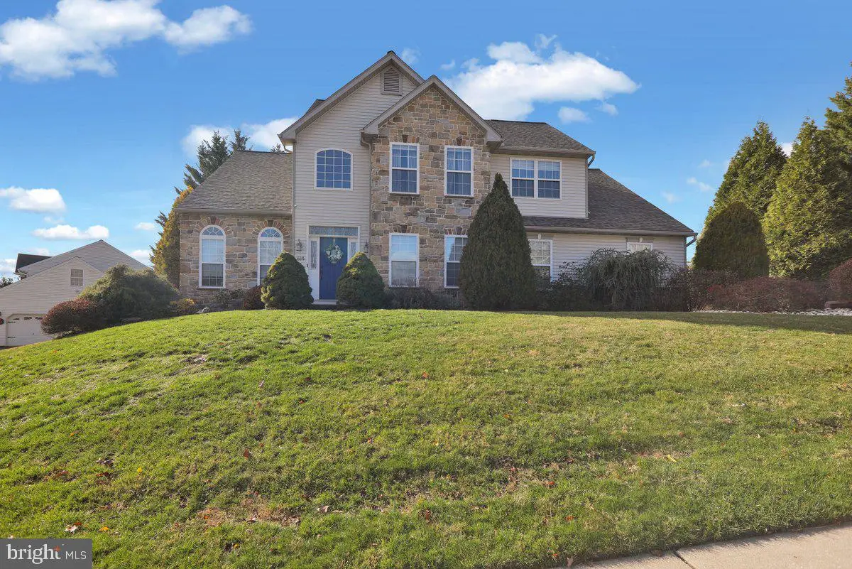 614 Wolfe Ln, Mohnton, PA 19540 - Image #1