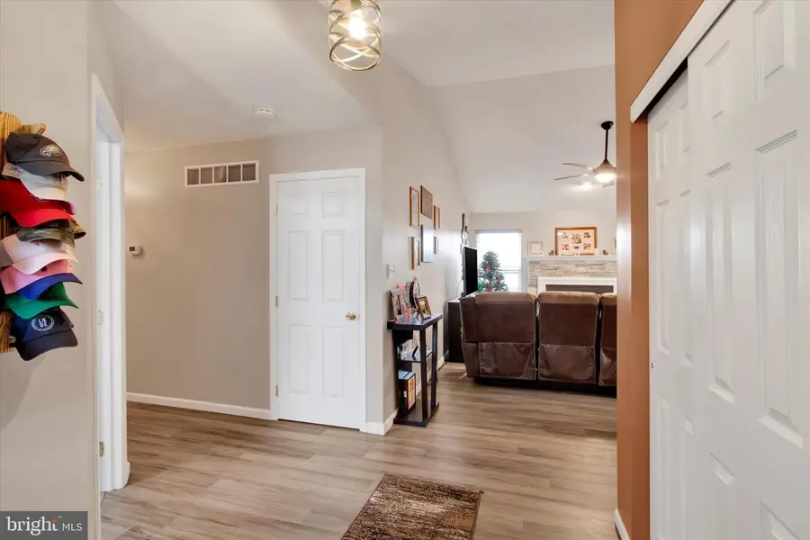 2401 Goddard Ave, Reading, PA 19608 - Image #3