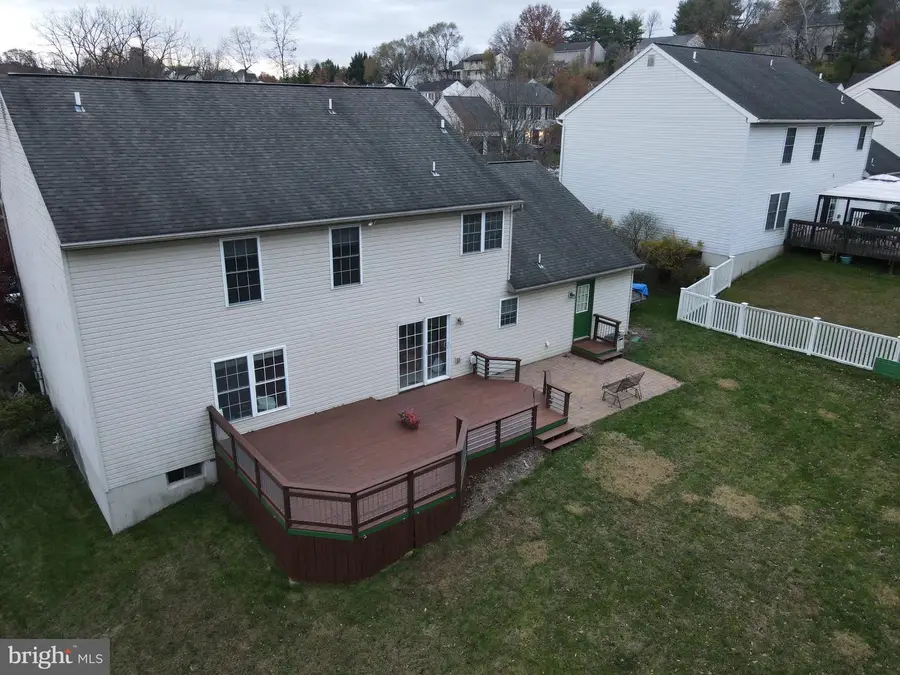 6 Taylor Dr, Reading, PA 19606 - Image #3