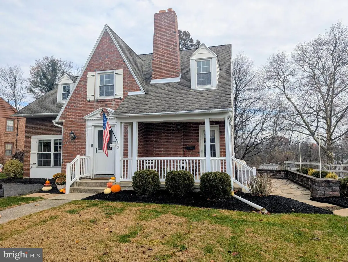 3 Locust Ln, Womelsdorf, PA 19567 - Image #1