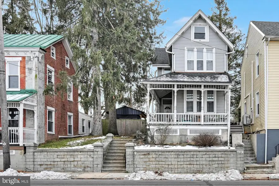 32 W Penn Ave, Wernersville, PA 19565 - Image #2