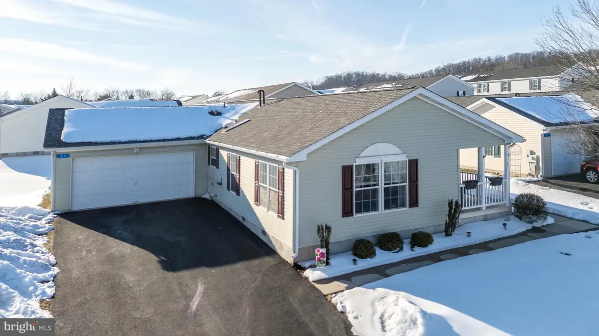77 Random Rd, Douglassville, PA 19518 - #1