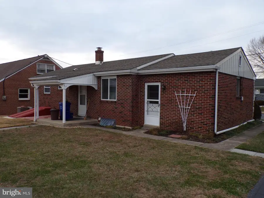 1426 Margaret St, Laureldale, PA 19605 - Image #2