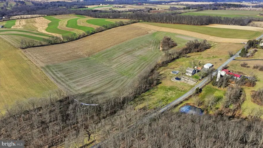 304 Valley Rd, Bernville, PA 19506 - Image #3