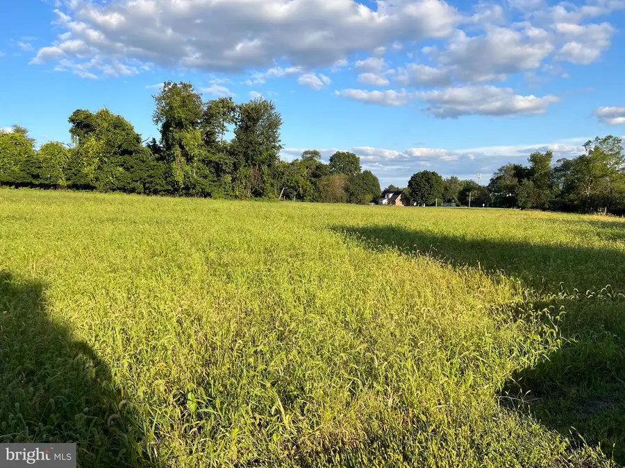 305 Machamer Road, Douglassville, PA 19518 - Image #2