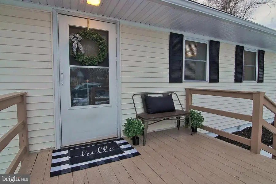 101 Wood Ln, Reading, PA 19606 - Image #2