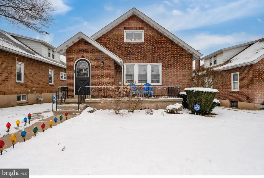 2054 Cleveland Ave, Reading, PA 19609 - Image #2