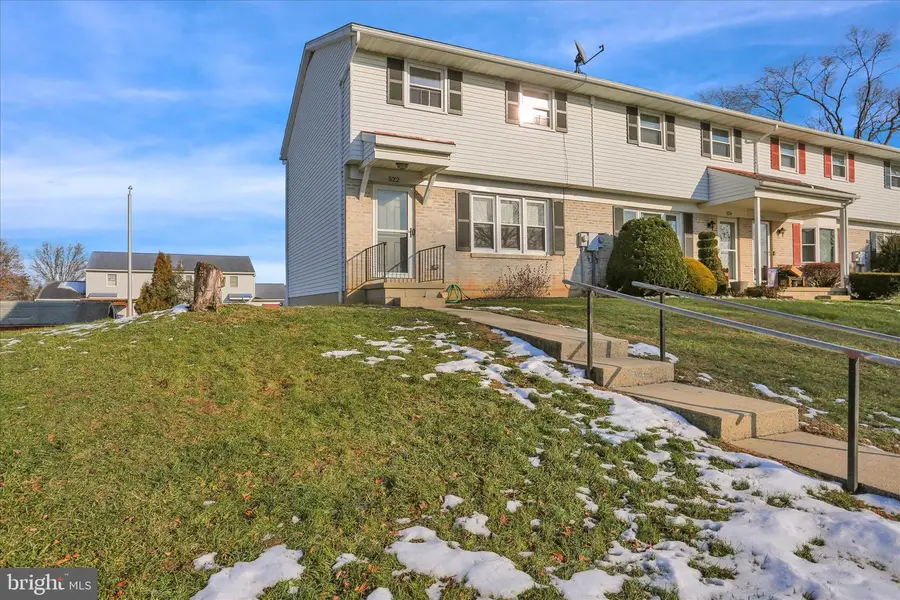 522 Linden St, Leesport, PA 19533 - #2