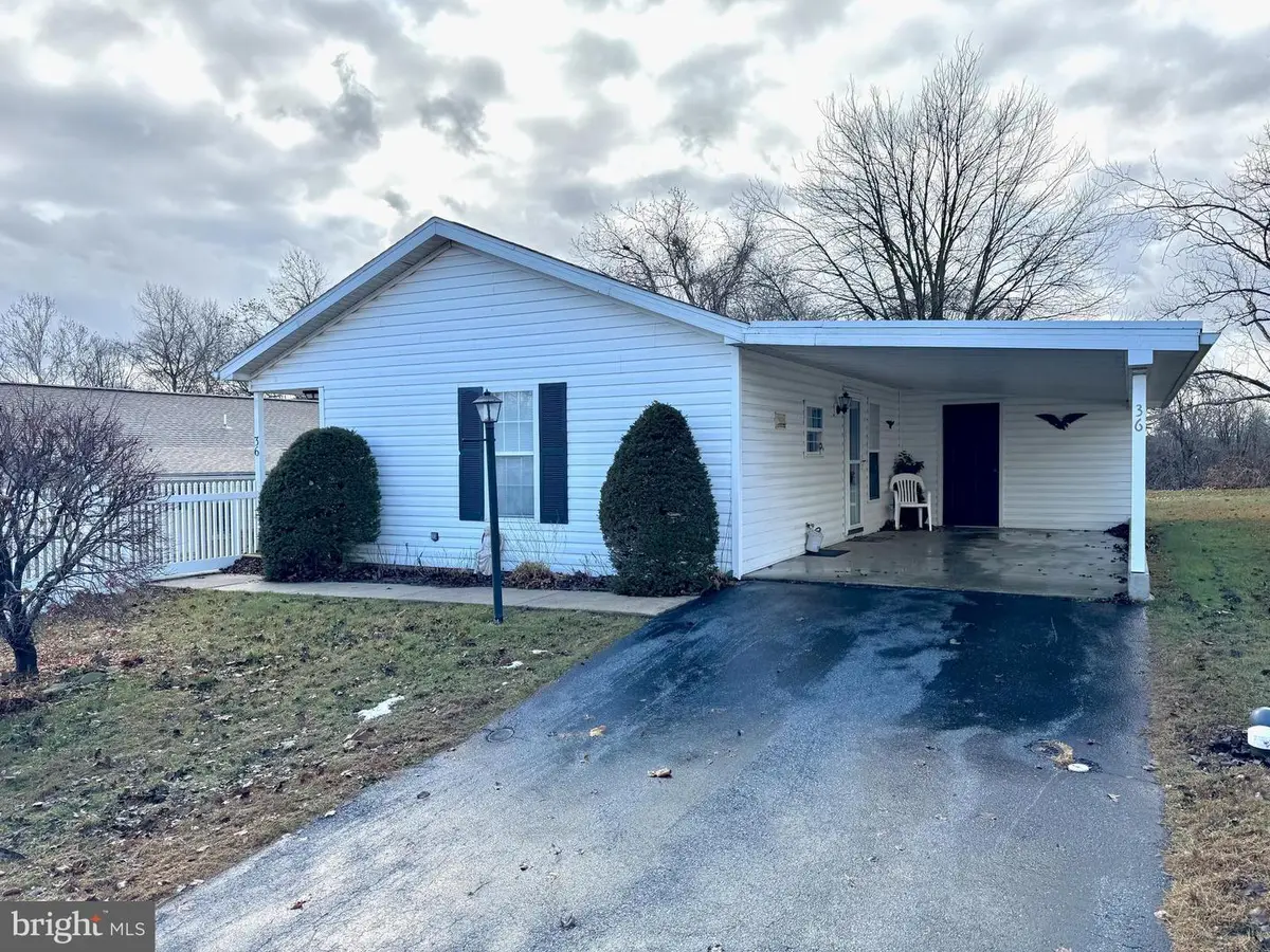 36 Westview Ter, Womelsdorf, PA 19567 - Image #1