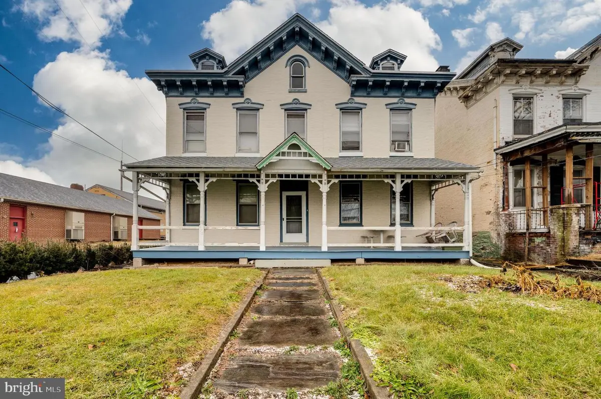 171 N Centre Ave, Leesport, PA 19533 - Image #1