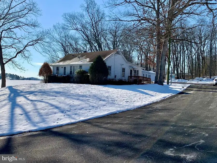 441 Pine Rd, Hamburg, PA 19526 - Image #2