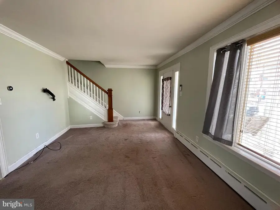 811 Main St, Shoemakersville, PA 19555 - Image #2