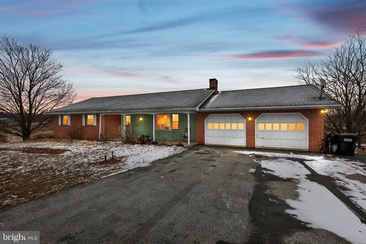 13 Allendale Rd, Shoemakersville, PA 19555 - Image #1