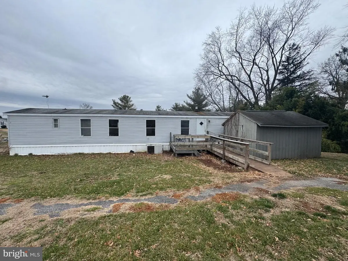 320 Hampshire Ave, Reading, PA 19606 - Image #1