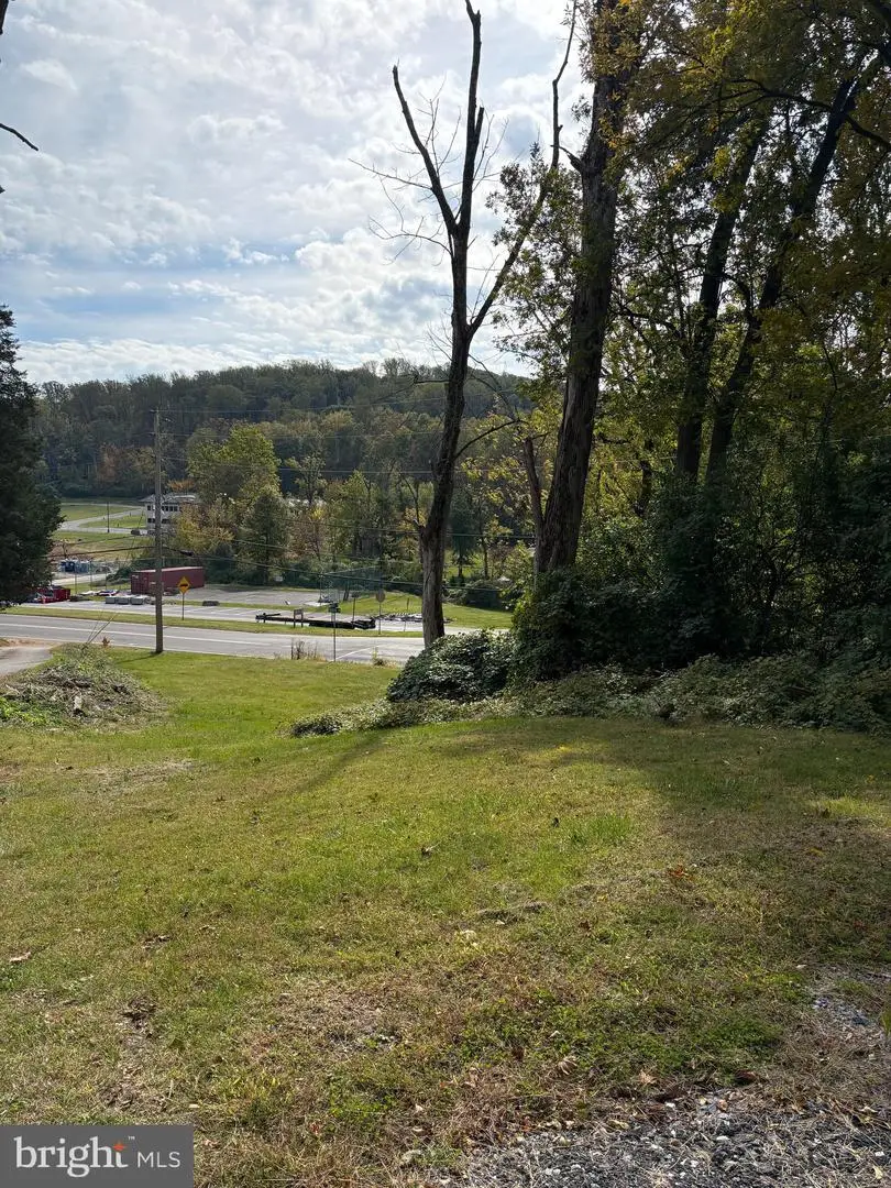 409 Church Rd, Mohnton, PA 19540 - Image #1