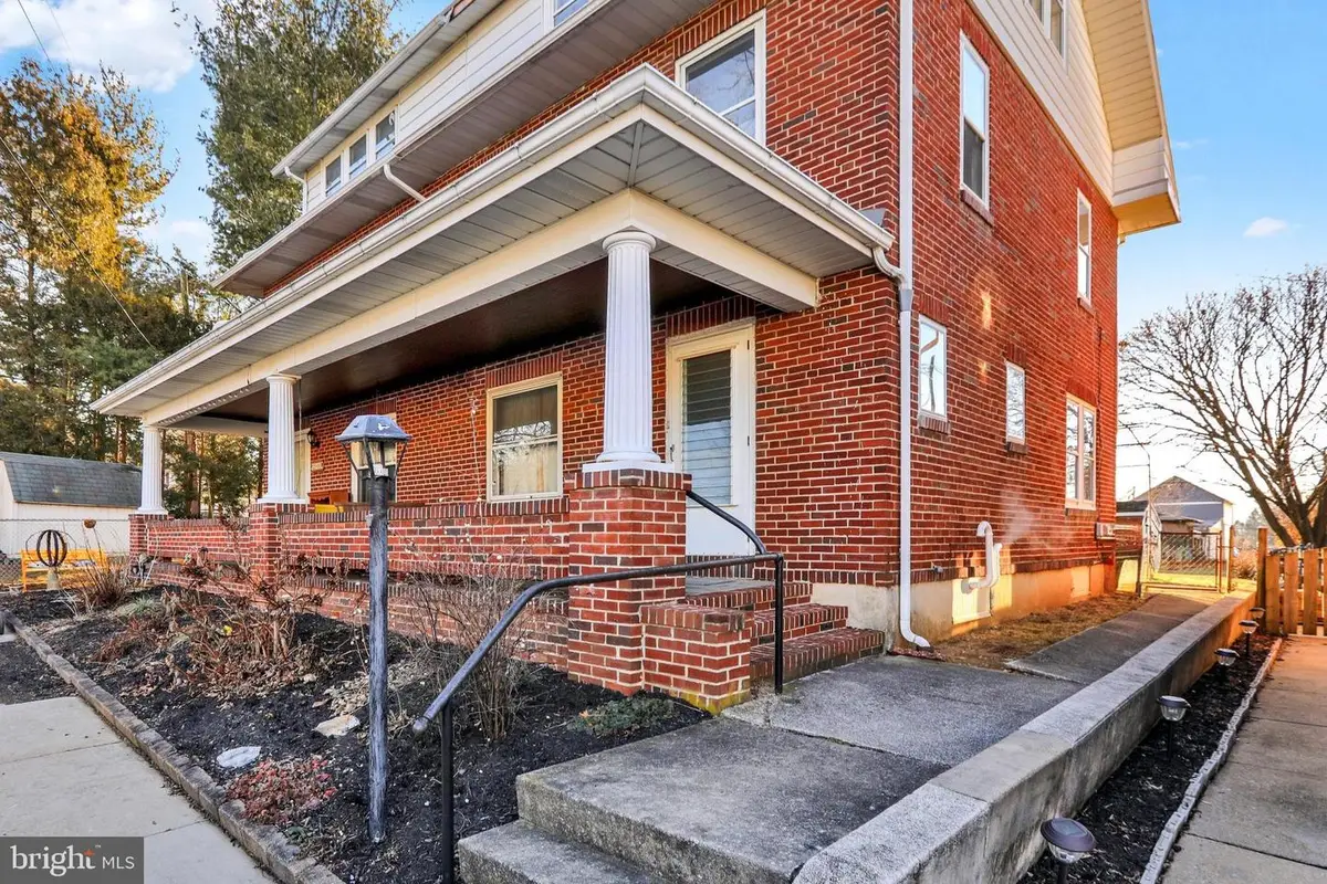 2012 Spring St, Reading, PA 19609 - #1