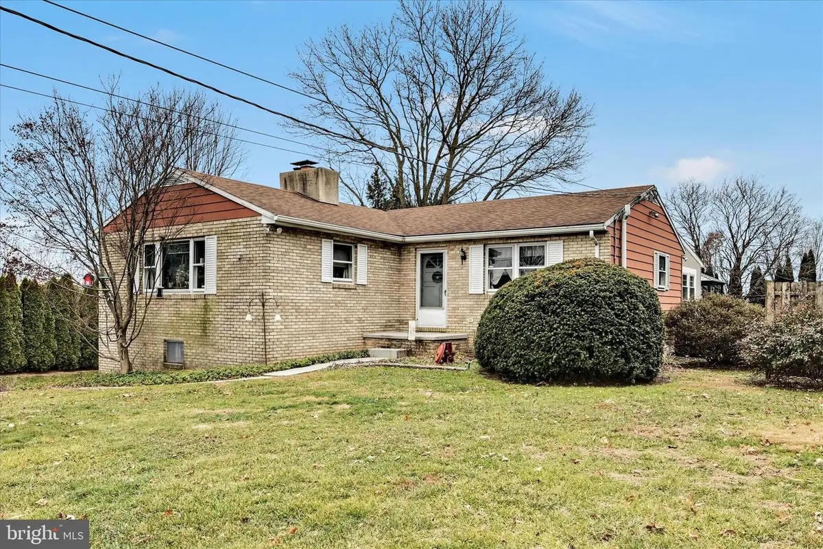 1892 Weavertown Rd, Douglassville, PA 19518 - Image #1