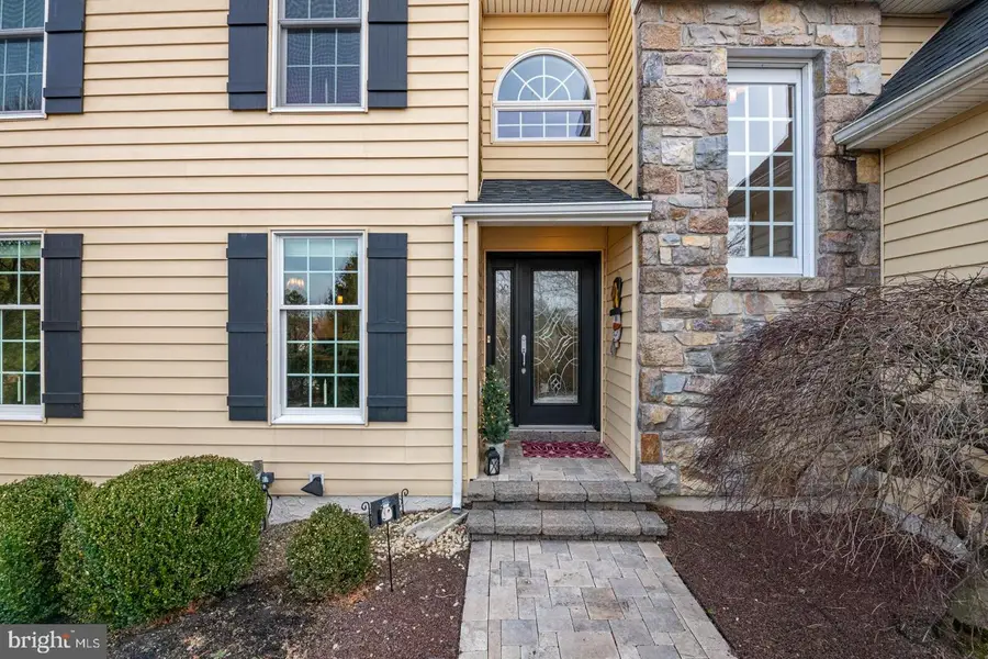 140 Meadow View Dr, Reading, PA 19605 - Image #3