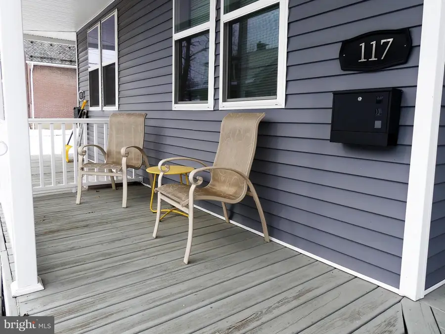 117 E Locust St, Fleetwood, PA 19522 - #2