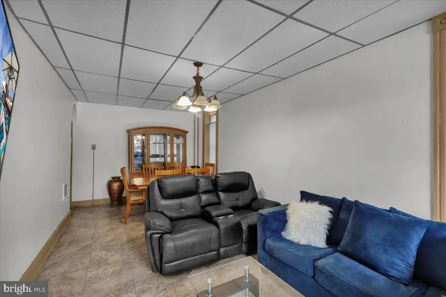 163 W Greenwich St, Reading, PA 19601 - #3