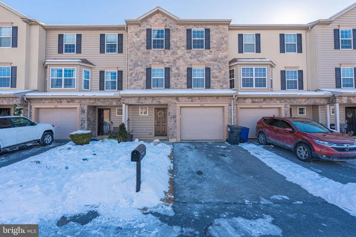 1014 Yarn Ct, Mohrsville, PA 19541 - #1