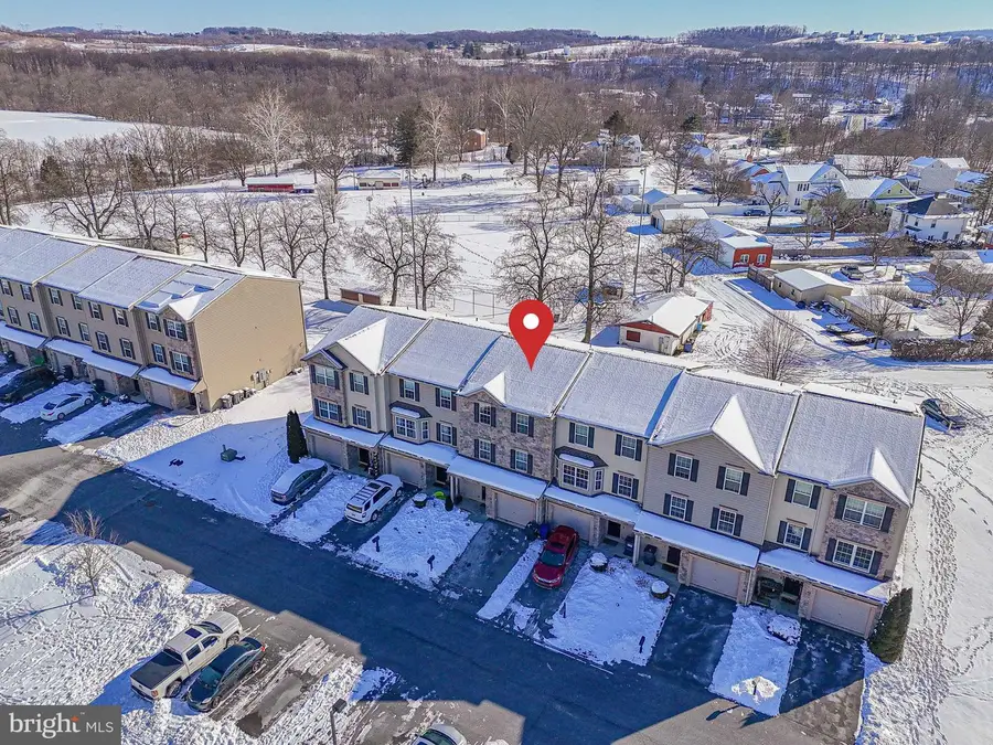 1014 Yarn Ct, Mohrsville, PA 19541 - #3