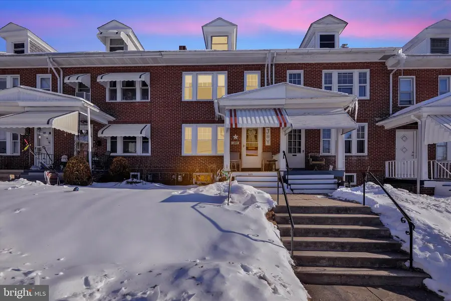 325 Carroll St, Reading, PA 19611 - Image #2